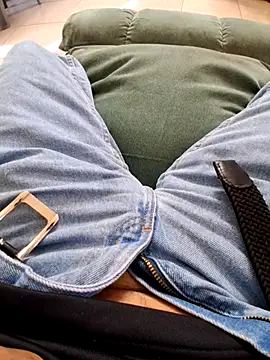 Snapshot of pullitoff chatting on November 28, 7:16 pm pullitoff online show from November 28, 7:16 pm