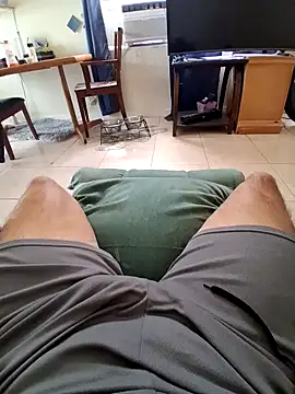 Snapshot of pullitoff chatting on February 12, 5:08 pm pullitoff online show from February 12, 5:08 pm