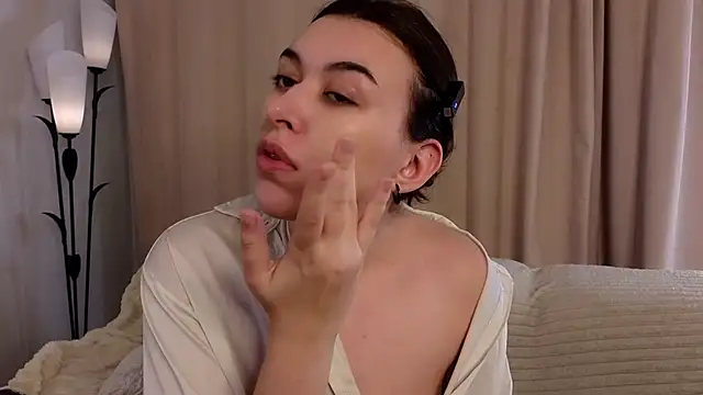 LilianBuskey online show from September 14, 11:09 am