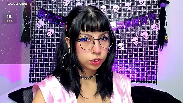 Snapshot of Rose_72 chatting on October 22, 8:08 pm Rose 72 online show from October 22, 8:08 pm