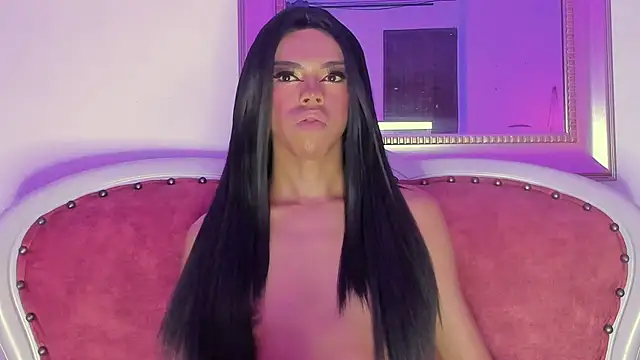 Snapshot of beauty_doll1 chatting on July 23, 2:26 pm beauty doll1 online show from July 23, 2:26 pm