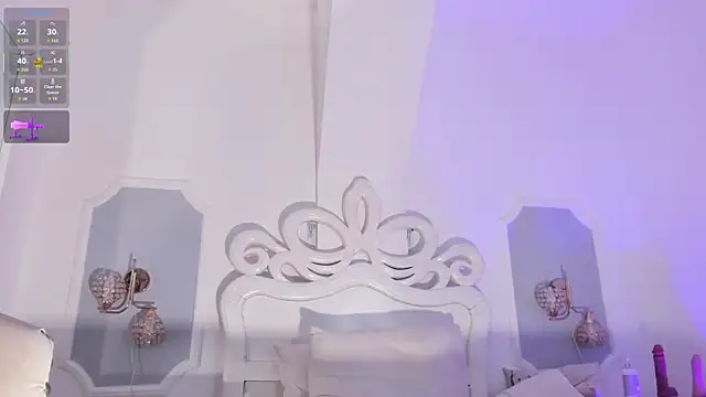 OnlyGia online show from November 8, 8:25 am