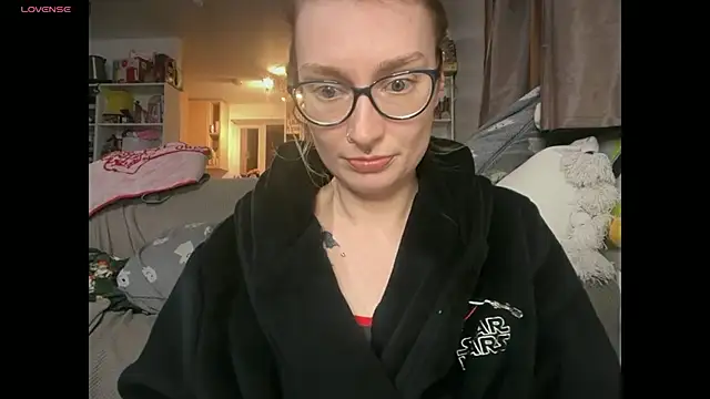Snapshot of harleyblair chatting on April 9, 10:04 pm harleyblair online show from April 9, 10:04 pm