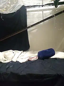 VeiledMuse online show from October 7, 1:14 am