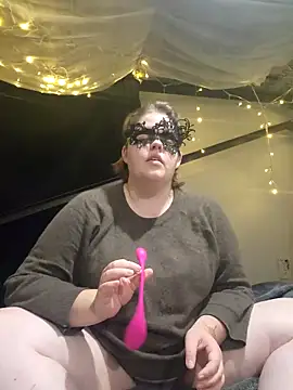 VeiledMuse online show from November 23, 2:11 am