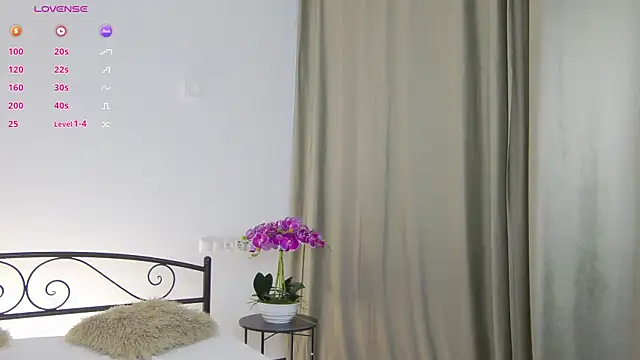 AlexsisFaee online show from June 10, 6:34 am