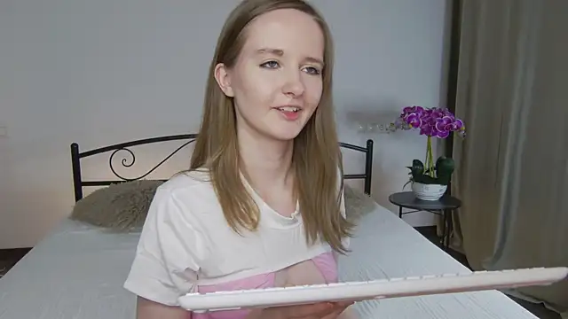 AlexsisFaee online show from July 8, 8:35 pm
