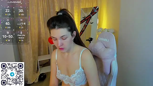 MalvinaDream online show from October 30, 1:29 am