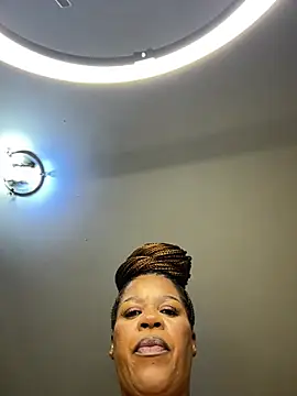 Snapshot of THICKBUNNYCHICKxxx chatting on March 25, 8:04 pm THICKBUNNYCHICKxxx online show from March 25, 8:04 pm