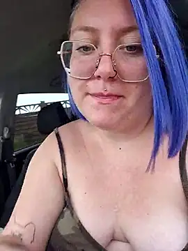 Snapshot of lablonde2025 chatting on April 29, 11:25 am lablonde2025 online show from April 29, 11:25 am