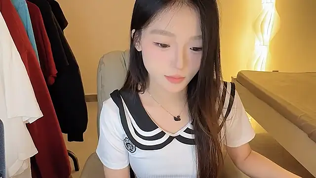 Snapshot of Robin-o3 chatting on October 8, 9:18 am Robin-o3 online show from October 8, 9:18 am