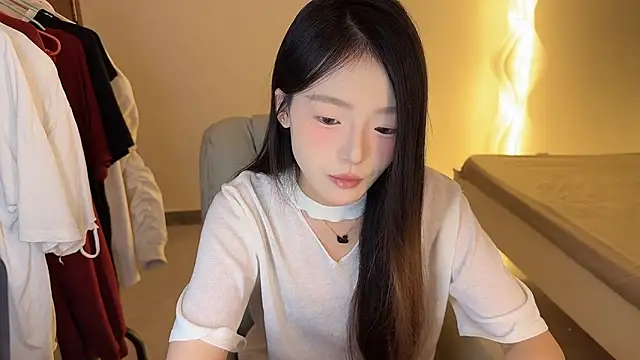 Snapshot of Robin-o3 chatting on October 15, 6:08 pm Robin-o3 online show from October 15, 6:08 pm