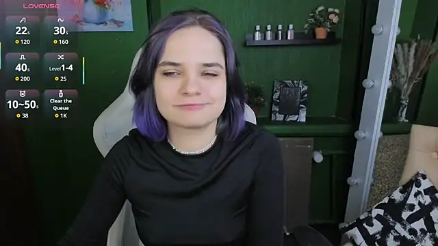 Gina Dawson online show from December 17, 9:59 am