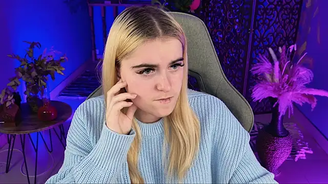 Stef Nicks online show from September 30, 9:03 am