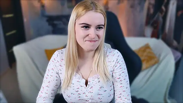 Stef Nicks online show from February 20, 9:10 am