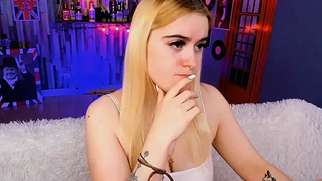 Stef Nicks online show from March 21, 9:03 am