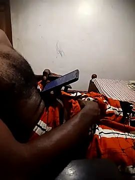 Dhanu9712 online show from October 5, 6:50 pm