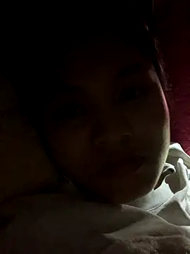 Snapshot of NhuFox chatting on October 29, 3:03 pm NhuFox online show from October 29, 3:03 pm