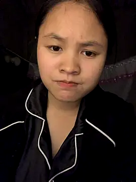 Snapshot of NhuFox chatting on November 1, 1:13 pm NhuFox online show from November 1, 1:13 pm