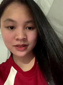 Snapshot of NhuFox chatting on November 10, 1:21 pm NhuFox online show from November 10, 1:21 pm