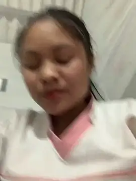 Snapshot of NhuFox chatting on November 15, 12:23 pm NhuFox online show from November 15, 12:23 pm