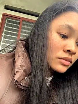 Snapshot of NhuFox chatting on December 4, 8:56 am NhuFox online show from December 4, 8:56 am