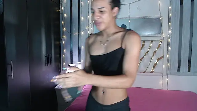Snapshot of julieta_sweet_ chatting on September 20, 6:14 am julieta sweet online show from September 20, 6:14 am