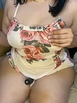 Snapshot of Theperfectbody chatting on April 2, 2:58 pm Theperfectbody online show from April 2, 2:58 pm