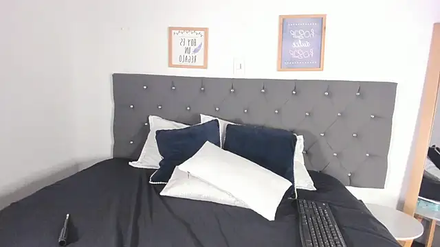 Danicaa sweet  online show from June 11, 3:48 am