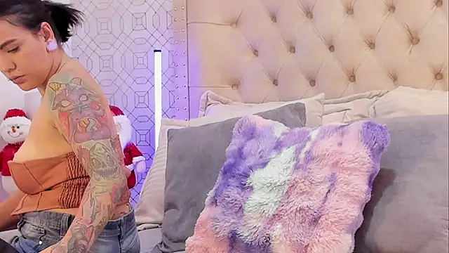 SuccubusDolly online show from November 20, 8:19 pm