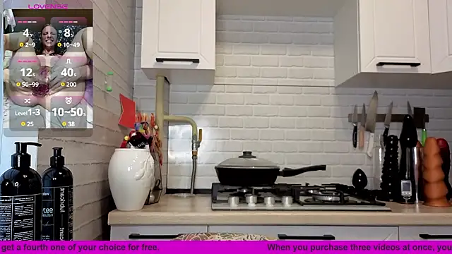 Edena  online show from January 17, 12:10 pm