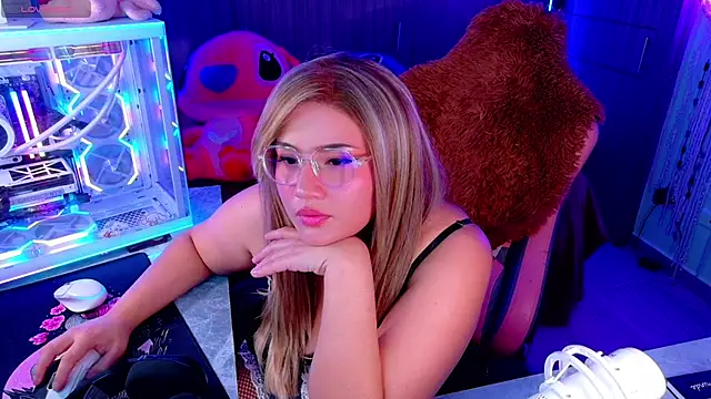 Snapshot of Allison_GAMERS chatting on September 25, 6:00 pm Allison GAMERS online show from September 25, 6:00 pm