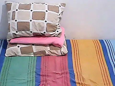 Sweetyummybabygirl online show from June 5, 8:14 pm