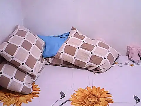 Snapshot of Sweetyummybabygirl chatting on July 2, 7:36 am Sweetyummybabygirl online show from July 2, 7:36 am