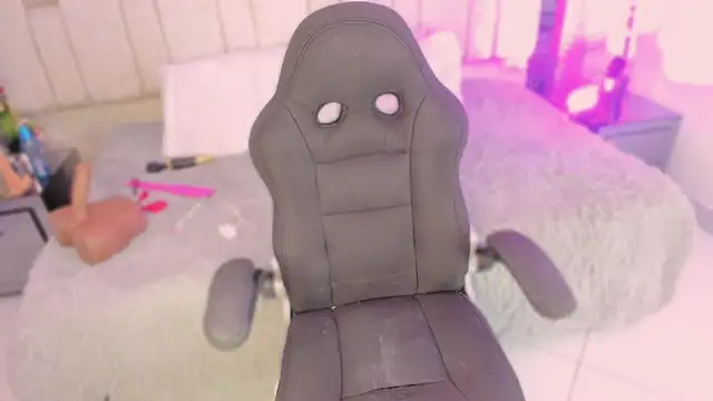 Samarafernandez online show from September 20, 2:12 am