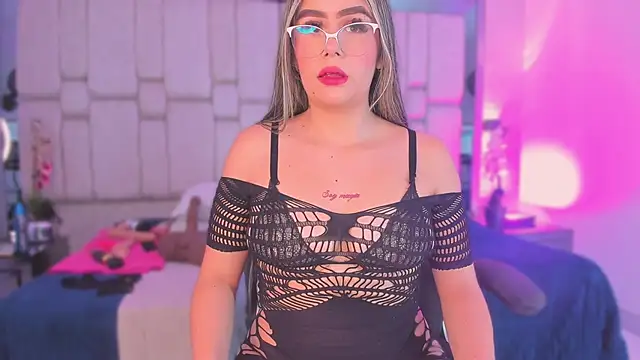 Samarafernandez online show from September 26, 3:54 am