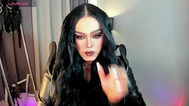 MagnaCumLoader17 online show from September 9, 10:20 pm