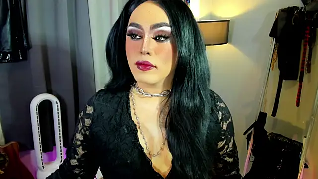 MagnaCumLoader17 online show from November 10, 11:15 pm