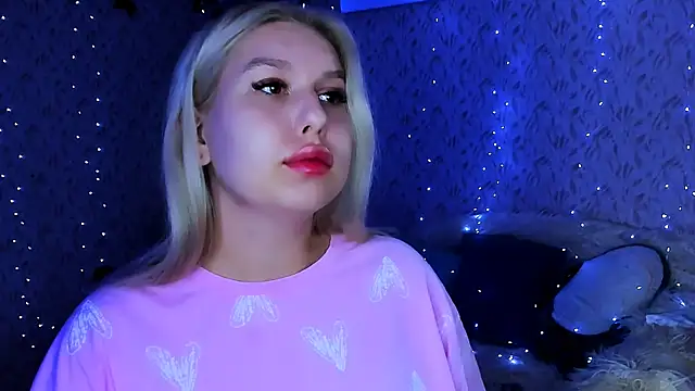 Snapshot of ChloeRicc chatting on September 27, 7:52 pm ChloeRicc online show from September 27, 7:52 pm