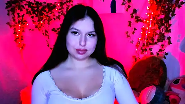 Snapshot of ChloeRicc chatting on December 17, 5:30 pm ChloeRicc online show from December 17, 5:30 pm