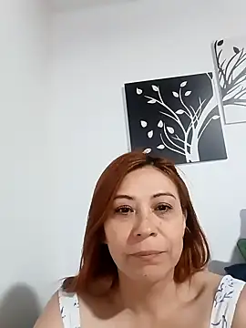 Snapshot of Bryony_Sullyvan chatting on December 17, 12:12 am Bryony Sullyvan online show from December 17, 12:12 am