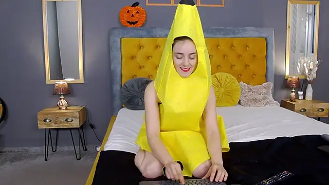 Jessica White  online show from October 30, 4:58 am