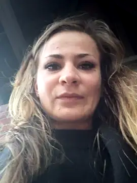 Snapshot of IsabellaEtha chatting on October 22, 6:13 am IsabellaEtha online show from October 22, 6:13 am