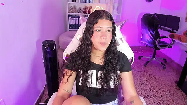 Snapshot of Ivy_nt chatting on November 30, 12:42 pm Ivy nt online show from November 30, 12:42 pm