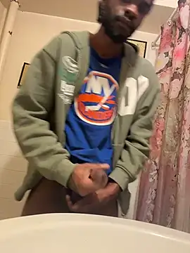 BigBDMari online show from November 17, 8:09 am