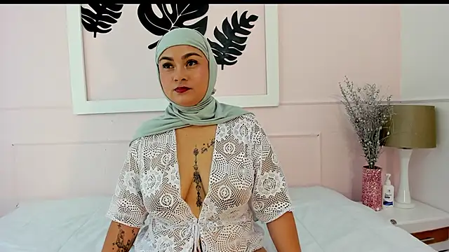 azaharaaa  online show from September 30, 11:26 am