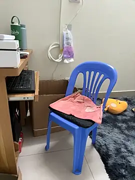 Snapshot of Linh_linh01 chatting on September 24, 5:44 am Linh linh01 online show from September 24, 5:44 am