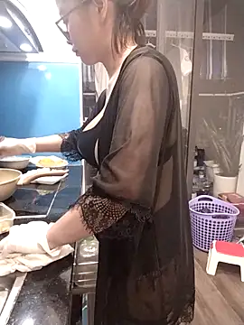 Linh linh01 online show from December 18, 11:49 am