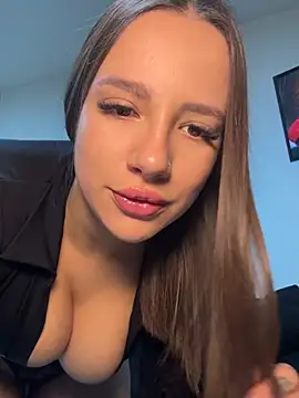 AlessiaaRuso1 online show from July 15, 4:07 am