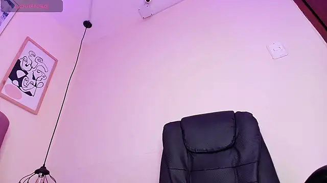 Snapshot of Tamygh_ chatting on October 9, 11:41 am Tamygh online show from October 9, 11:41 am